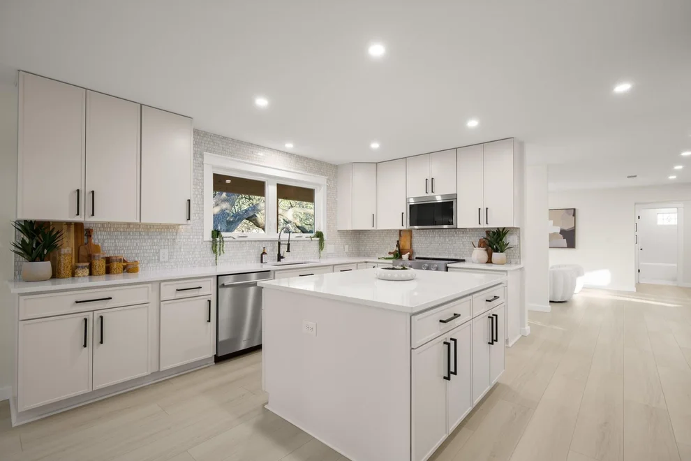 Unit for sale at 404 Bittern CIR, Buda, TX 78610