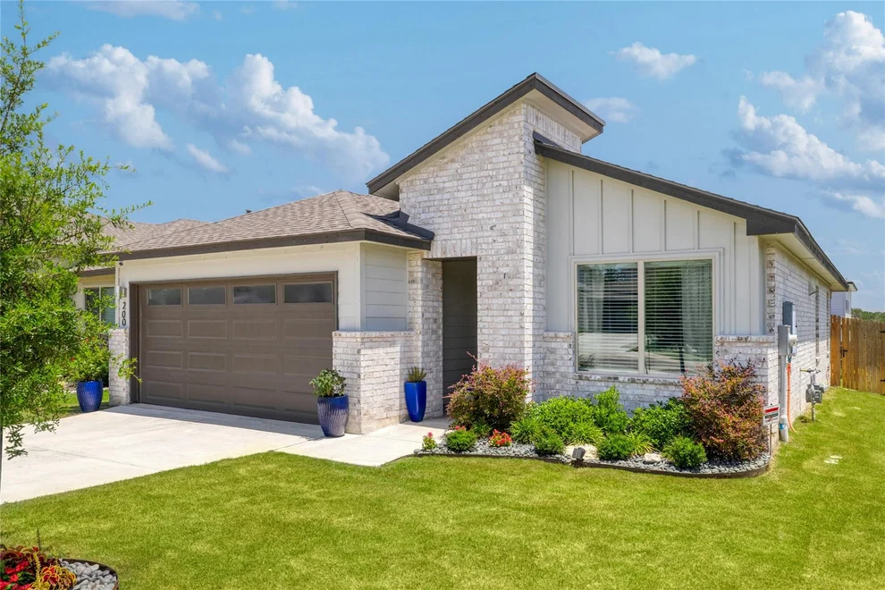 Unit for sale at 200 Coda XING, Georgetown, TX 78633