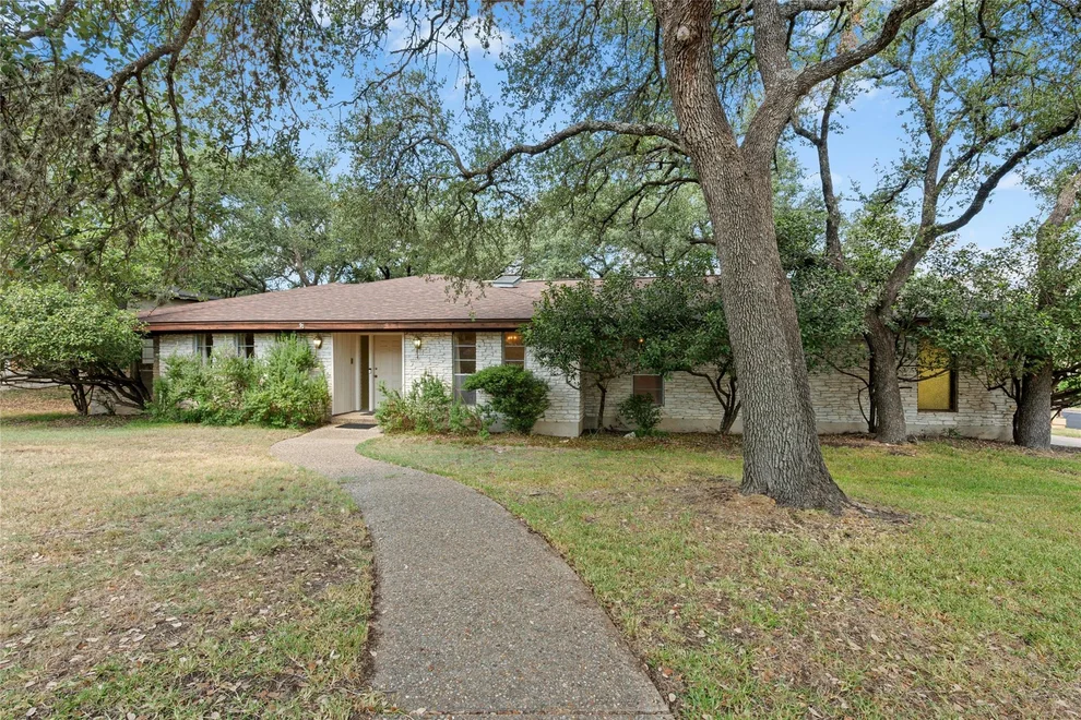 Unit for sale at 7706 West Rim DR, Austin, TX 78731