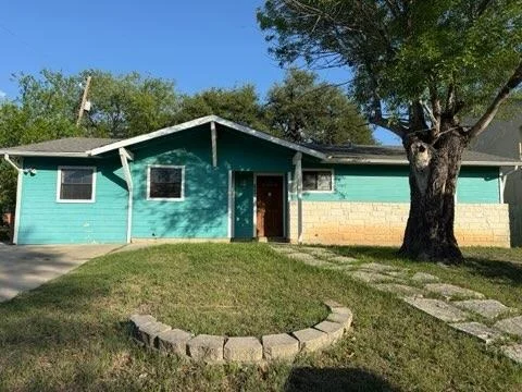 Unit for sale at 5609 Gloucester LN, Austin, TX 78723