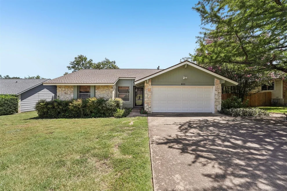Unit for sale at 811 Powderhorn DR, Round Rock, TX 78681