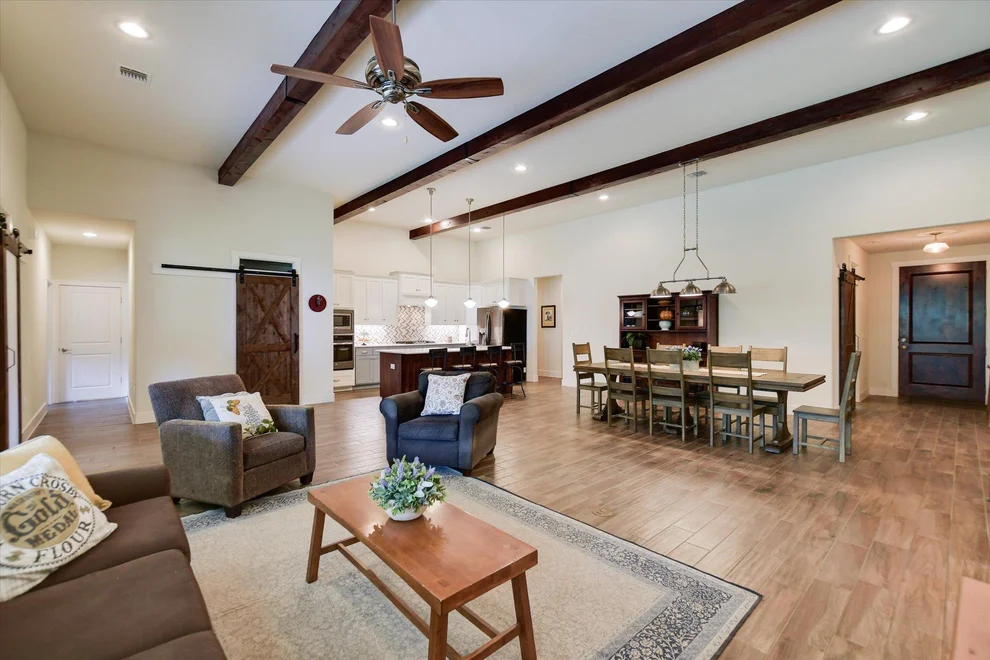 Unit for sale at 248 Oak Hill DR, Liberty Hill, TX 78642