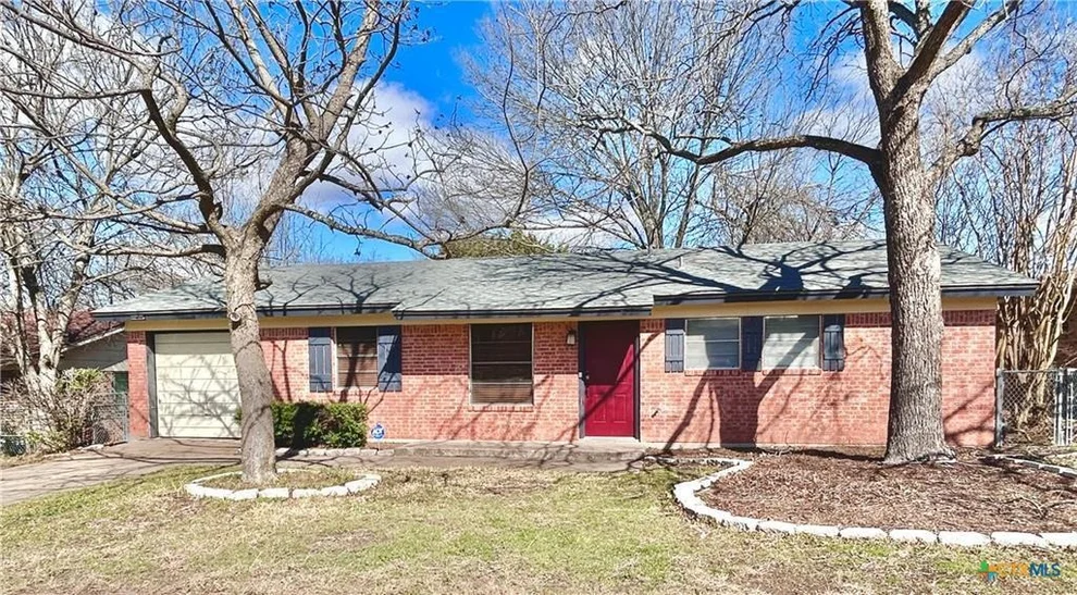 Unit for sale at 305 Carothers ST, Copperas Cove, TX 76522