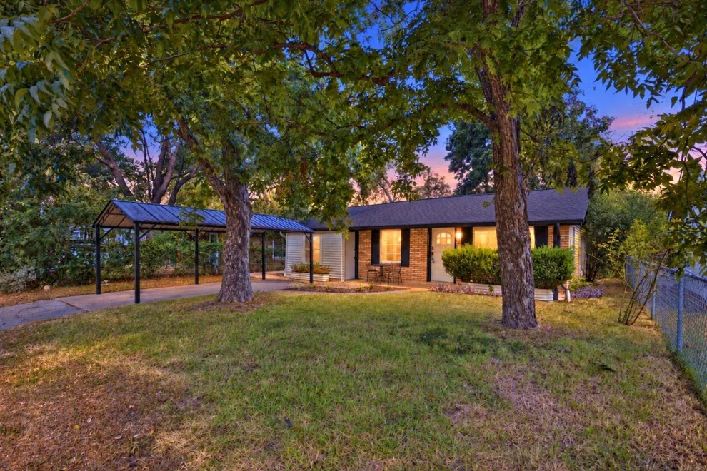 Unit for sale at 3206 Goodwin Ave, Austin, TX 78702