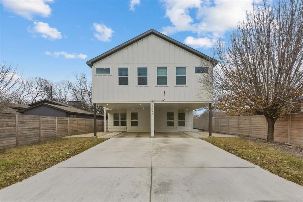 Unit for sale at 2009 Iroquois LN, Austin, TX 78741