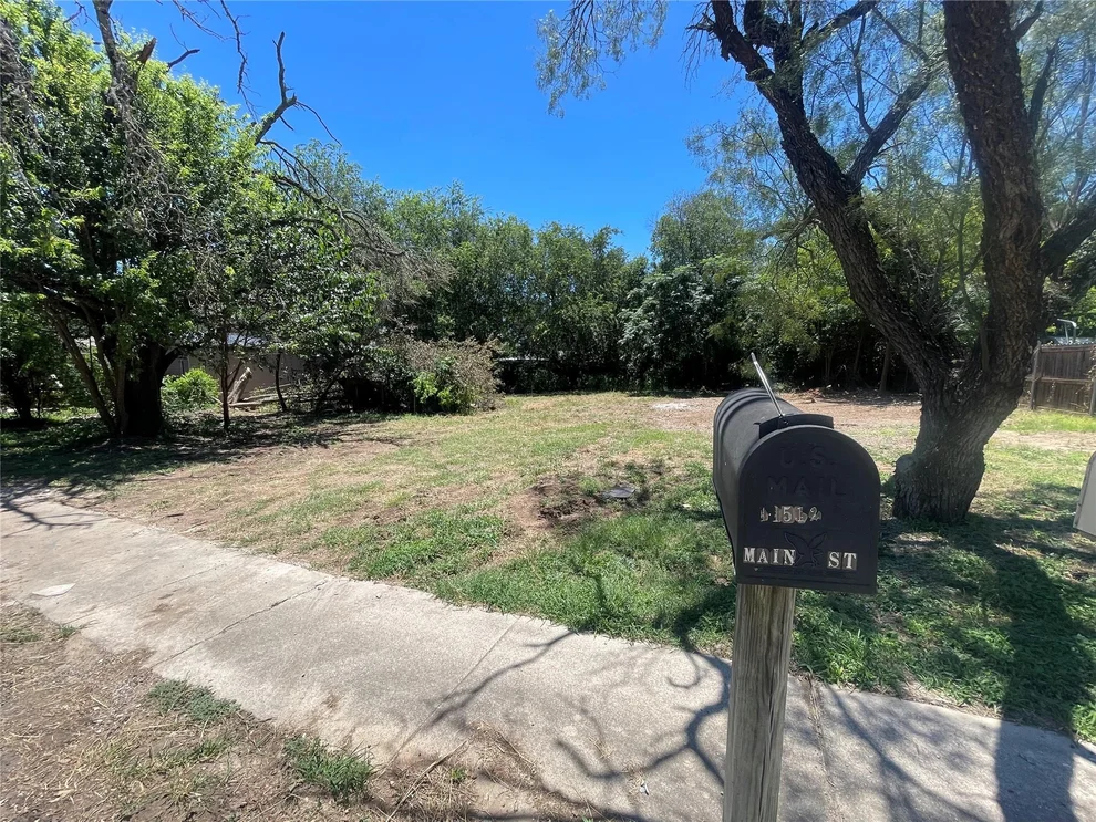 Unit for sale at 11512 Main ST, Jonestown, TX 78645
