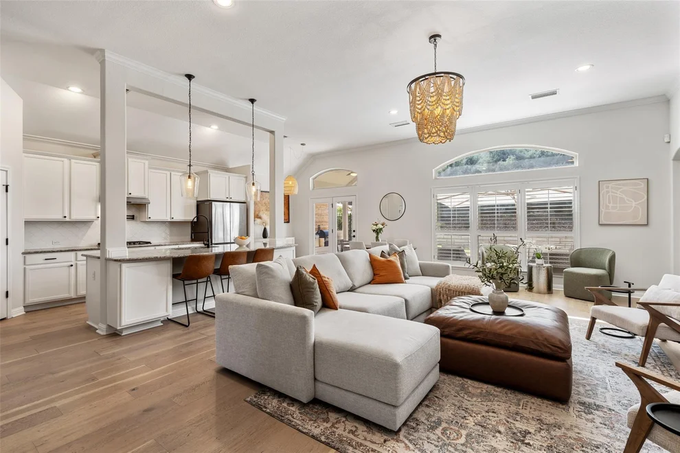 Unit for sale at 407 Highland Village DR, Lakeway, TX 78738