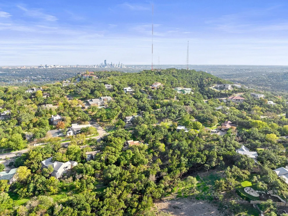 Unit for sale at 2300 Toro Canyon RD, Austin, TX 78746