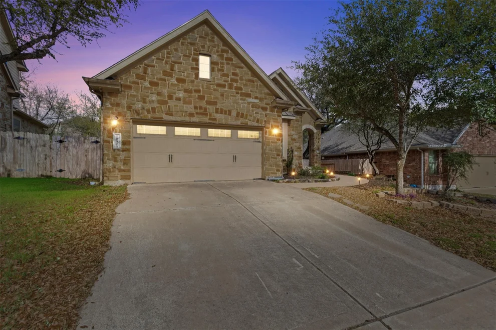 Unit for sale at 8505 Alophia DR, Austin, TX 78739