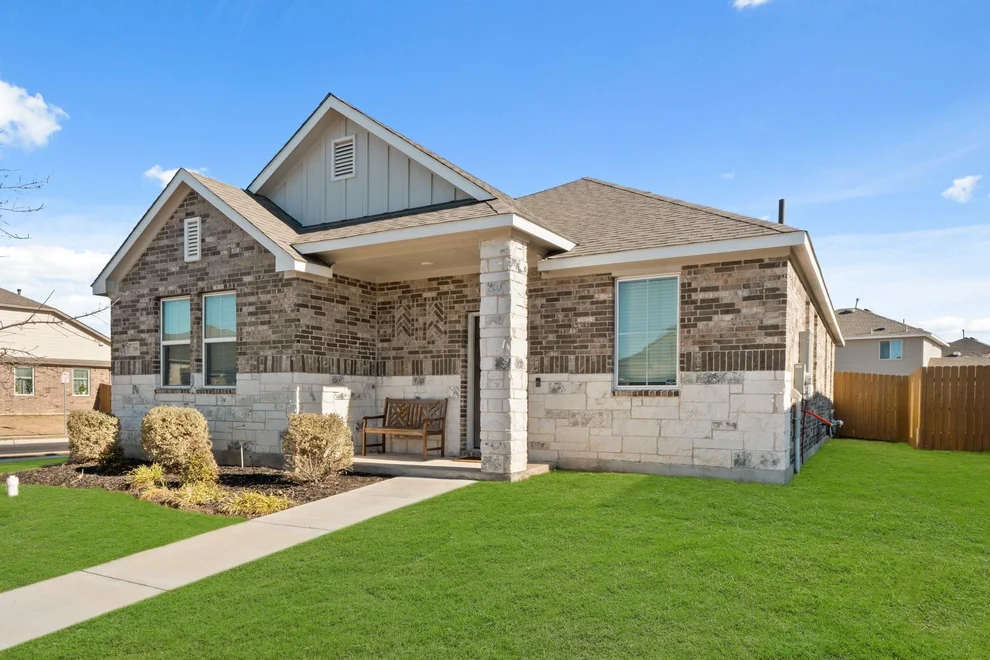 Unit for sale at 716 Bridle Creek DR, Georgetown, TX 78626