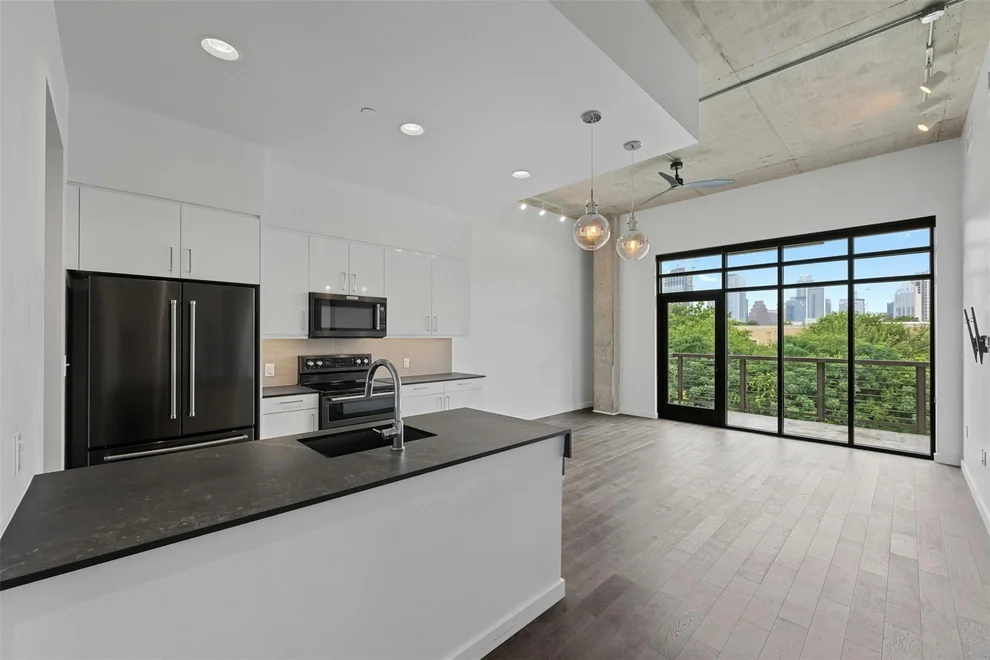 Unit for sale at 1501 E 4th ST, Austin, TX 78702
