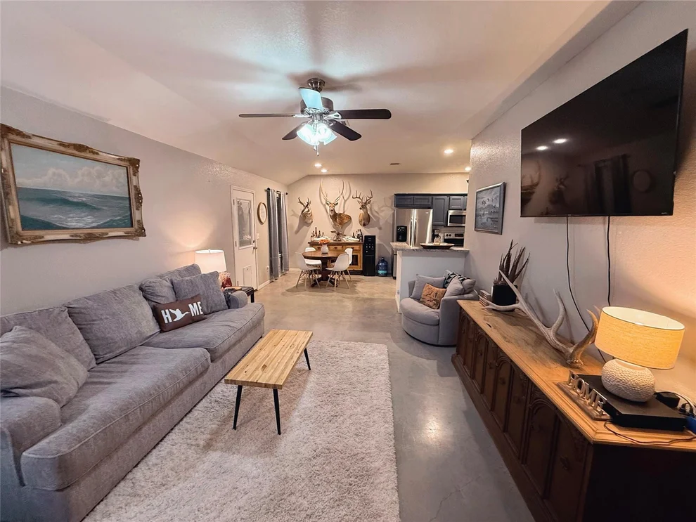 Unit for sale at 1202 E Avenue F, Lampasas, TX 76550