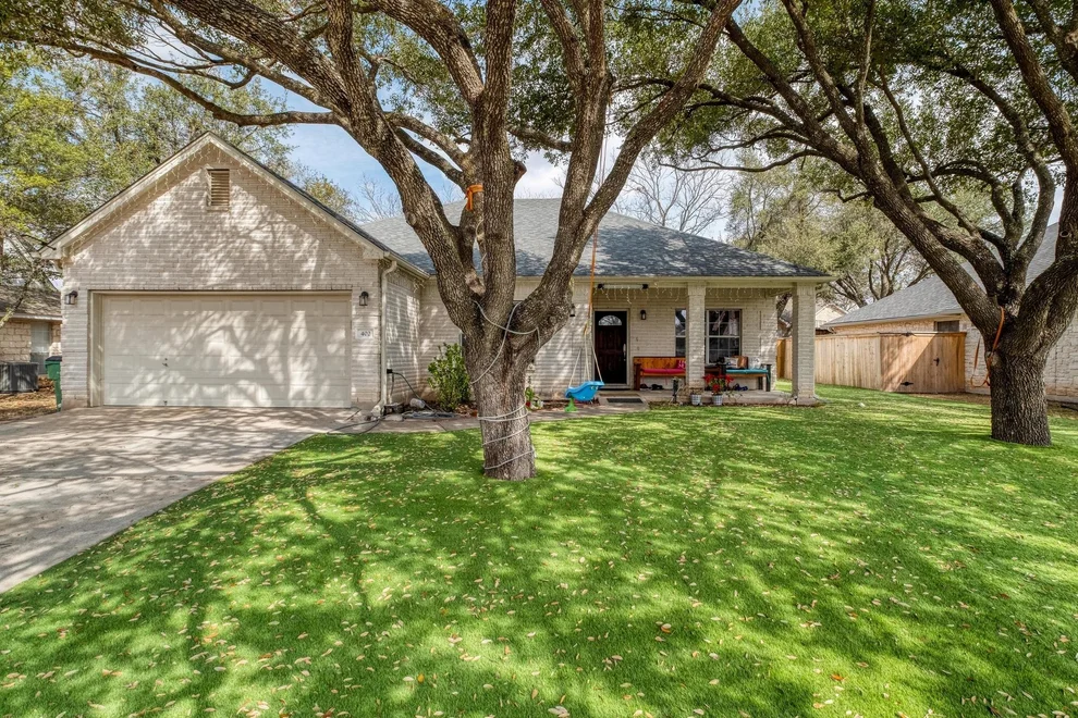 Unit for sale at 402 Split Oak DR, Pflugerville, TX 78660