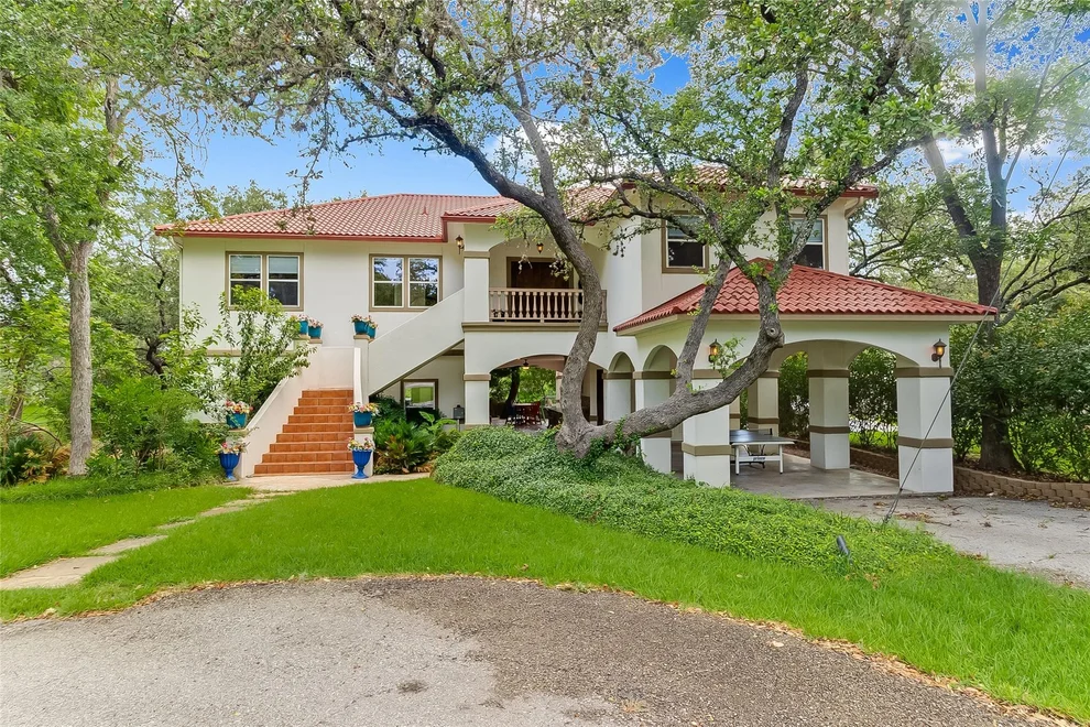 Unit for sale at 327 Elm Lodge DR, Kingsland, TX 78639