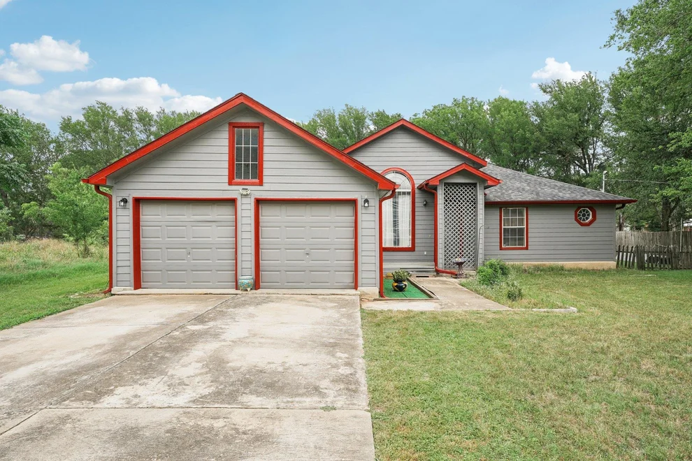 Unit for sale at 156 Kaeleku LN, Bastrop, TX 78602