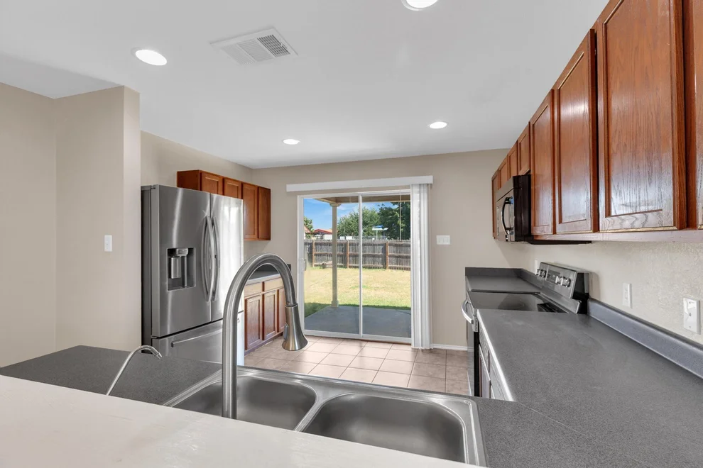 Unit for sale at 111 S Creekbend DR, Hutto, TX 78634