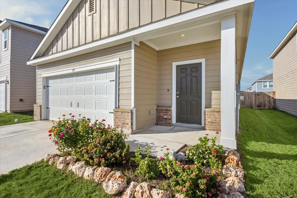Unit for sale at 119 Pronghorn ST, Hutto, TX 78634
