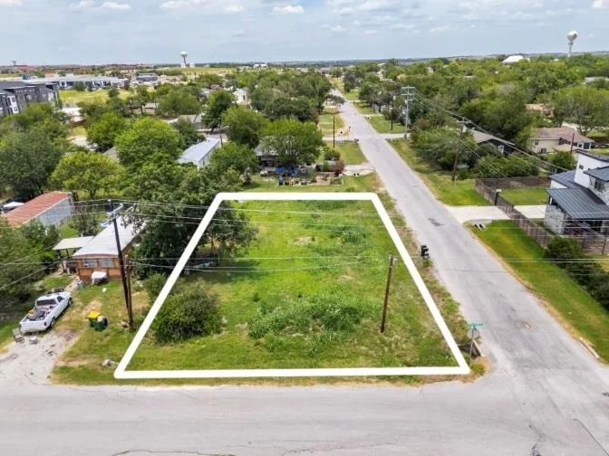 Unit for sale at 301 W Eggleston ST, Manor, TX 78653