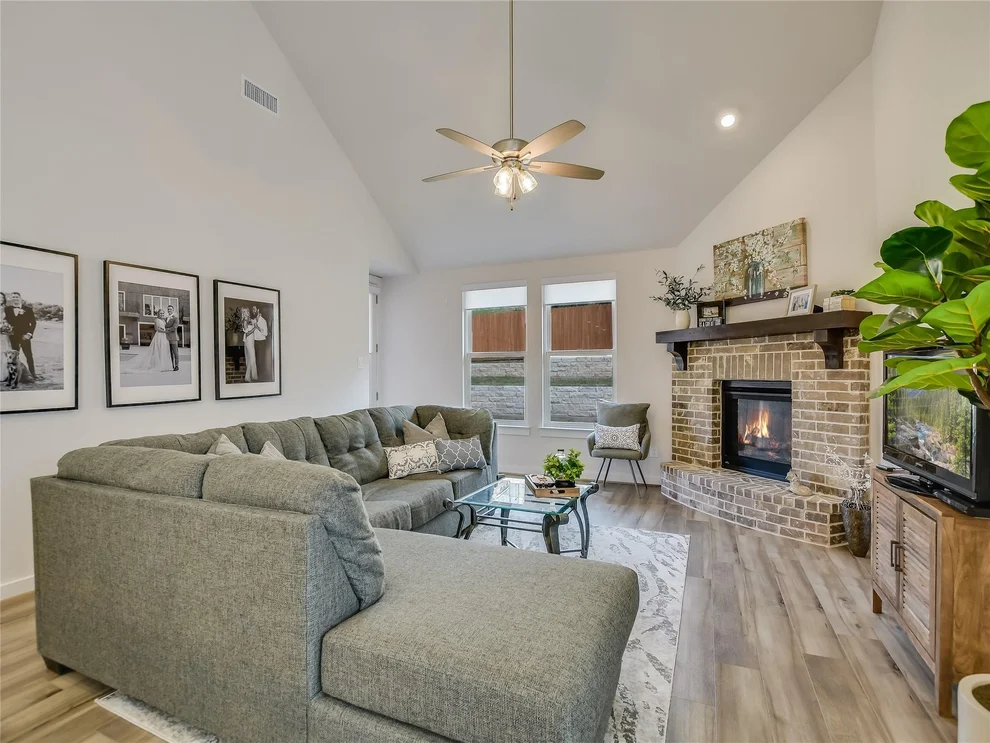 Unit for sale at 8107 Prairie Rye DR, Lago Vista, TX 78645