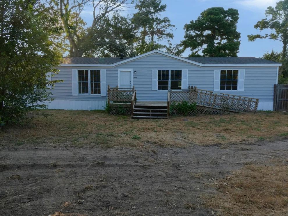 Unit for sale at 1227 HIGHWAY 71 W, Smithville, TX 78957