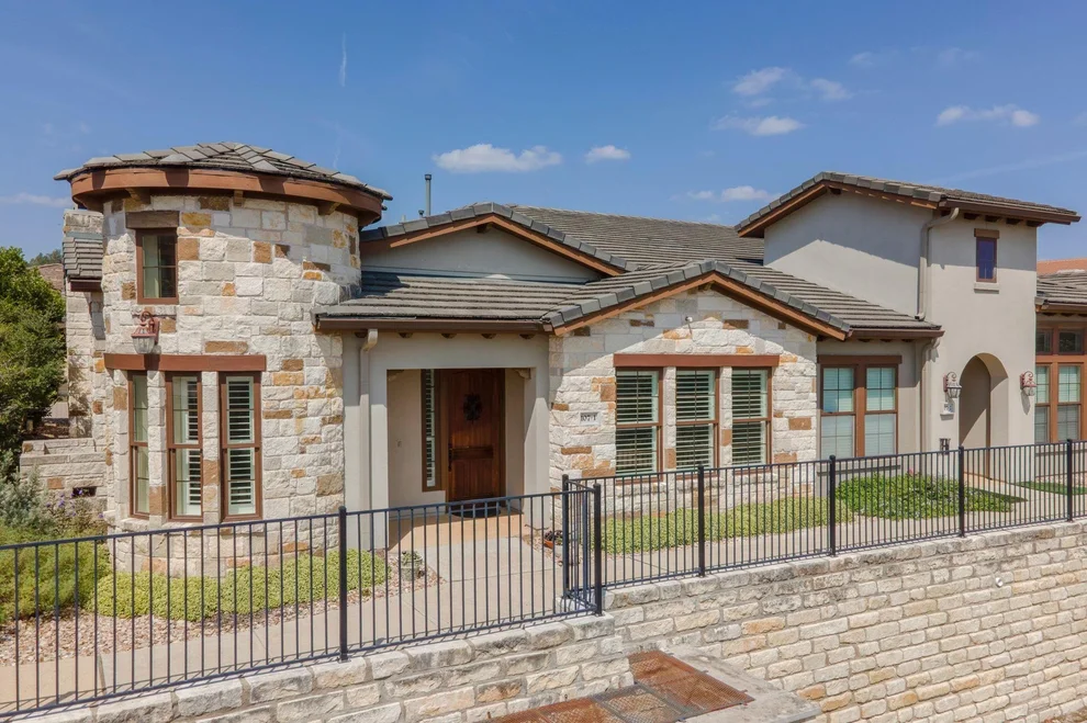 Unit for sale at 107 Lucia CIR, Lakeway, TX 78734