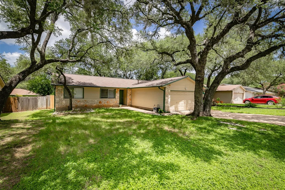 Unit for sale at 3312 Galesburg DR, Austin, TX 78745