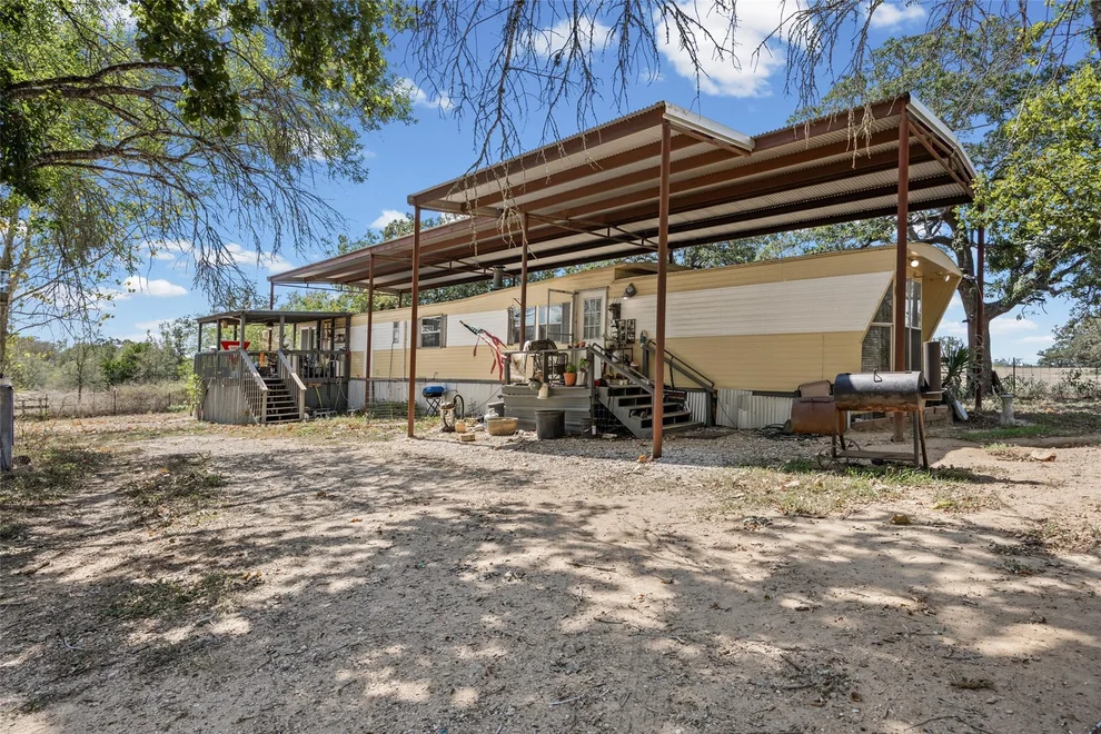 Unit for sale at 336 Boulder LN, Dale, TX 78616