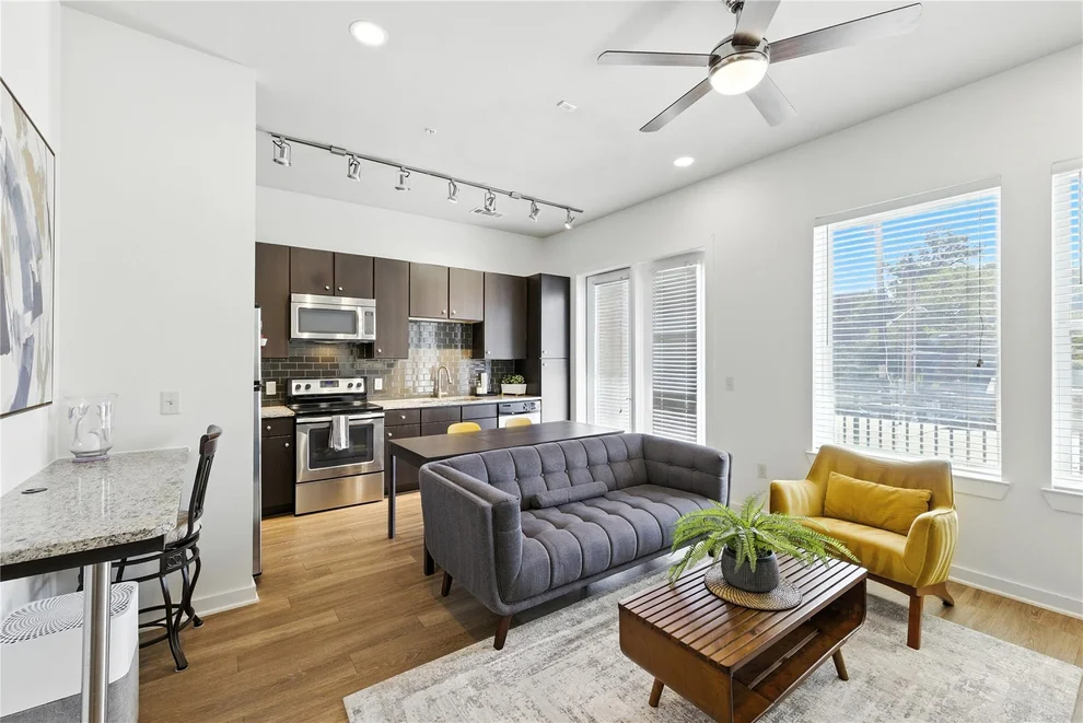 Unit for sale at 1900 Barton Springs RD, Austin, TX 78704