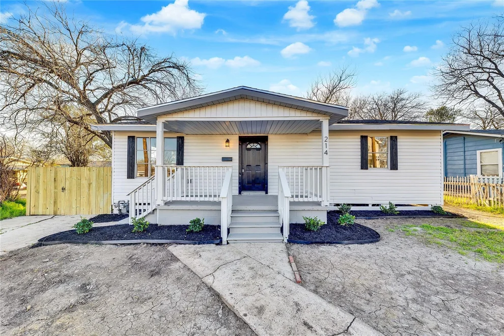 Unit for sale at 214 Jackman ST, San Marcos, TX 78666