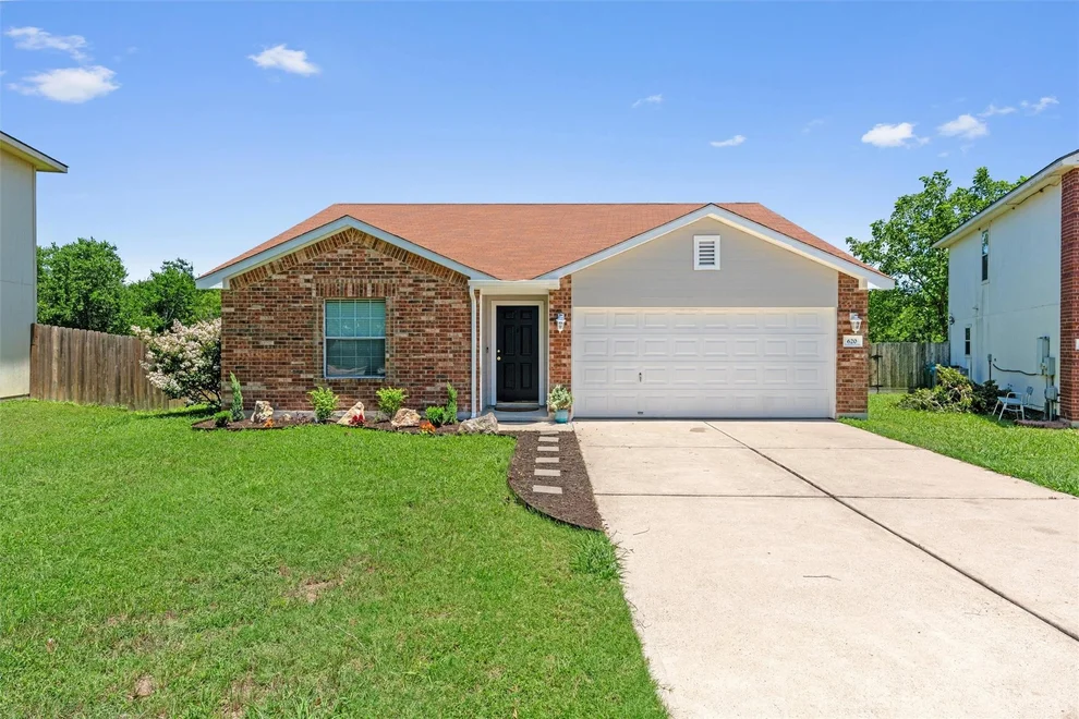 Unit for sale at 620 Lavaca LOOP, Elgin, TX 78621