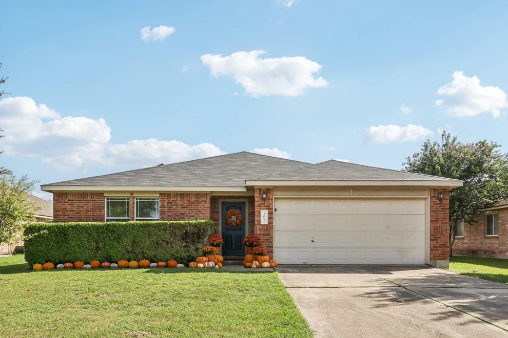 Unit for sale at 202 Waterlily WAY, Hutto, TX 78634