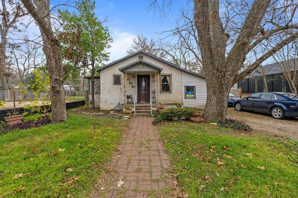 Unit for sale at 4519 Avenue D, Austin, TX 78751