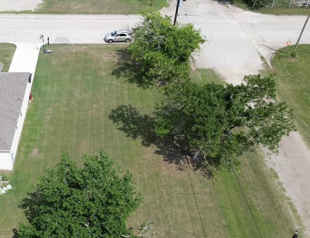 Unit for sale at 889 S Leon ST, Giddings, TX 78942