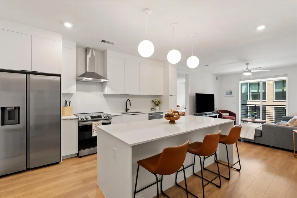 Unit for sale at 1701 Simond Ave, Austin, TX 78723