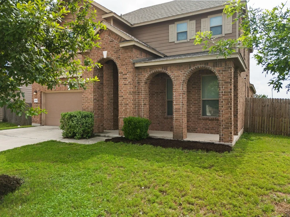 Unit for sale at 6144 Mantalcino DR, Round Rock, TX 78665