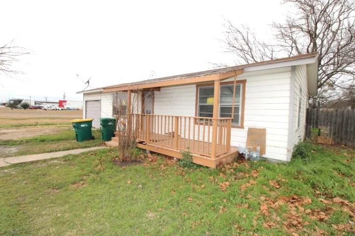 Unit for sale at 1411 W Main ST, Gatesville, TX 76528