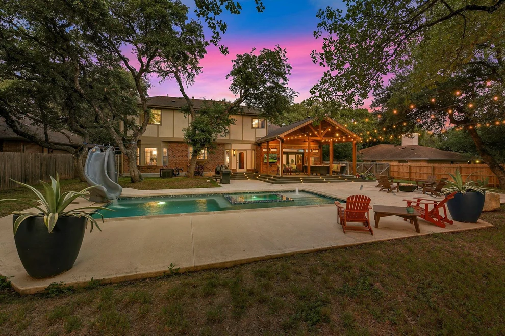 Unit for sale at 10712 Shackelford DR, Austin, TX 78748