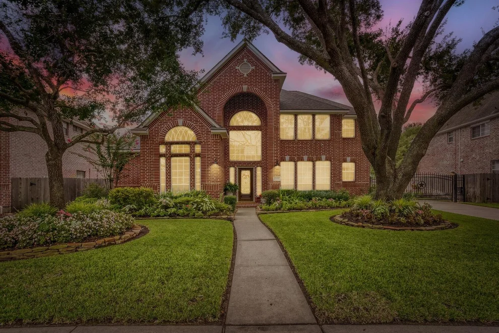 Unit for sale at 17335 W Copper Lakes DR, Houston, TX 77095