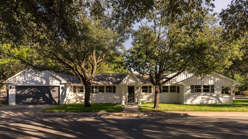 Unit for sale at 2710 Greenlawn PKWY, Austin, TX 78757