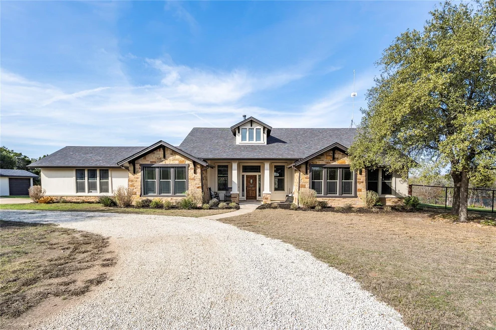Unit for sale at 1040 Spivey RD, Leander, TX 78641