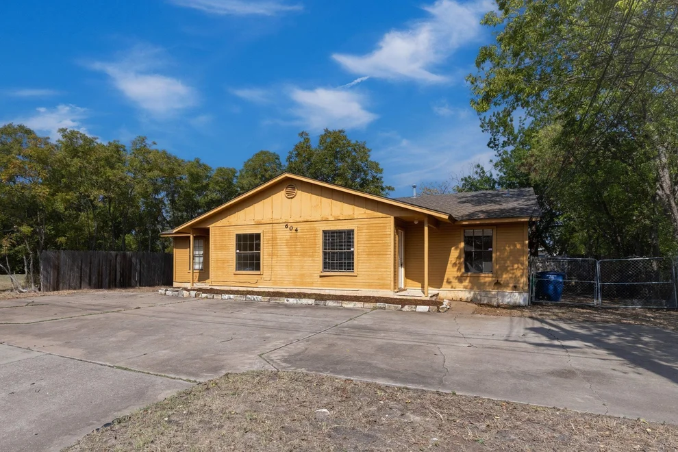 Unit for sale at 604 GAYLOR ST, Austin, TX 78752