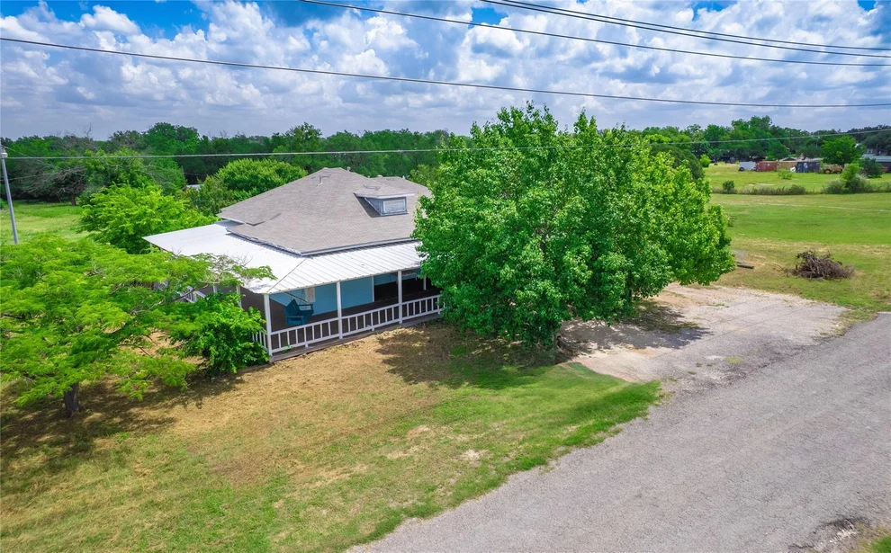 Unit for sale at 325 County Road 100, San Saba, TX 76877