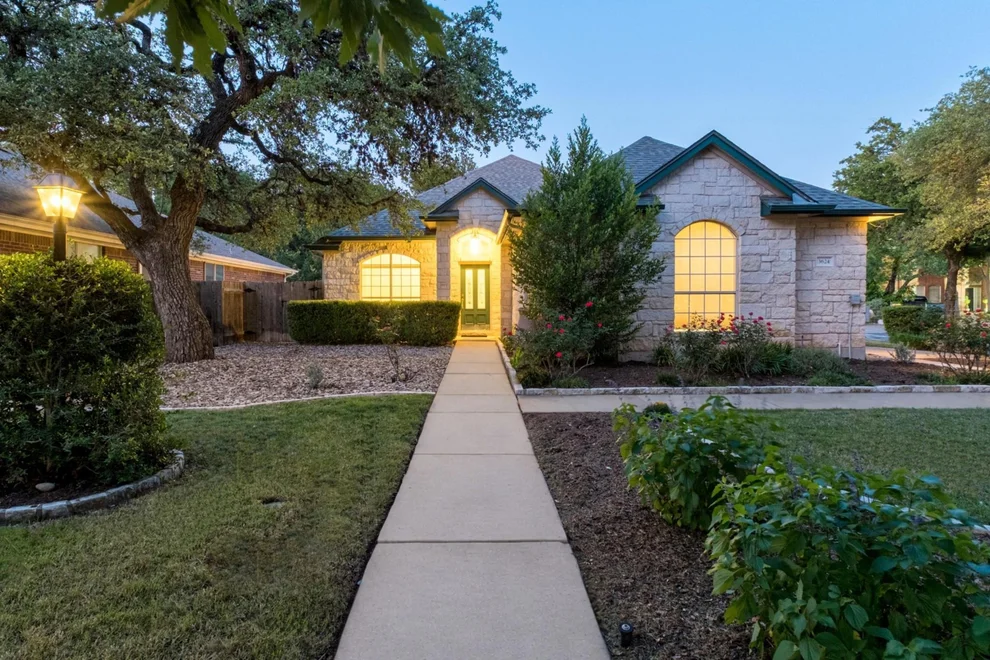 Unit for sale at 3624 Malone DR, Austin, TX 78749