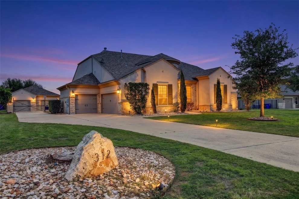 Unit for sale at 312 Flintlock DR, Leander, TX 78641