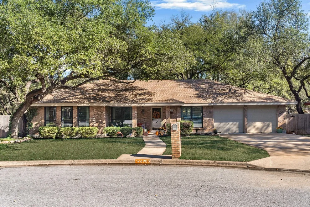 Unit for sale at 6903 Treaty Oak CIR, Austin, TX 78749