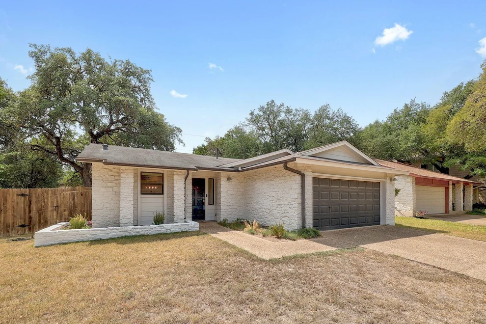 Unit for sale at 3601 Peregrine Falcon DR, Austin, TX 78746