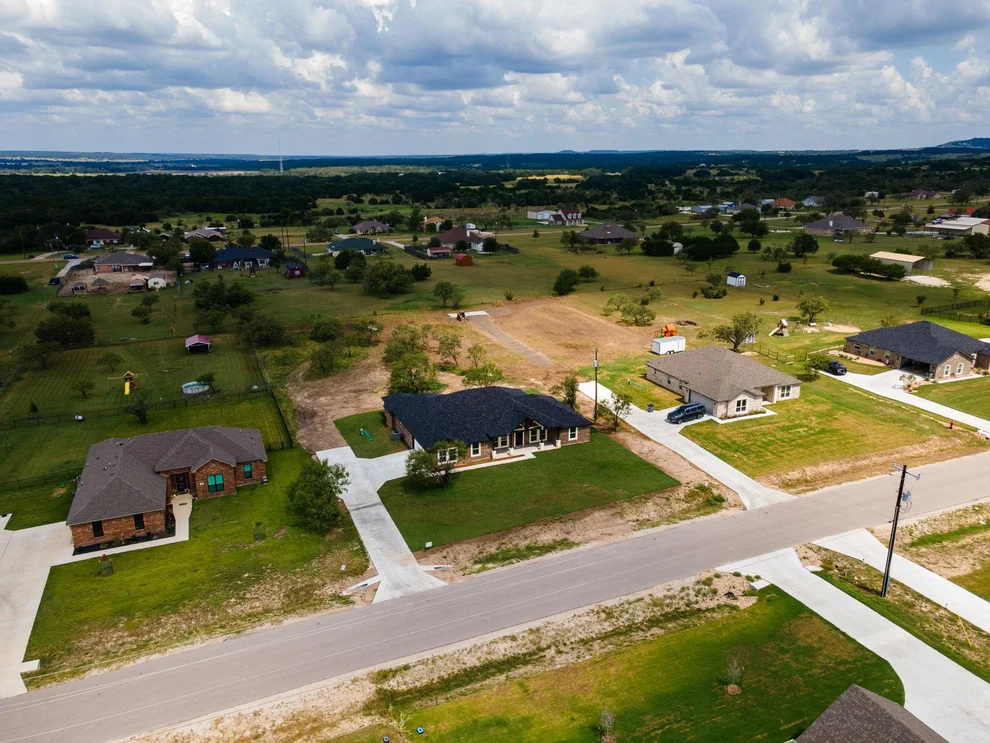 Unit for sale at 526 County Road 3152, Kempner, TX 76539