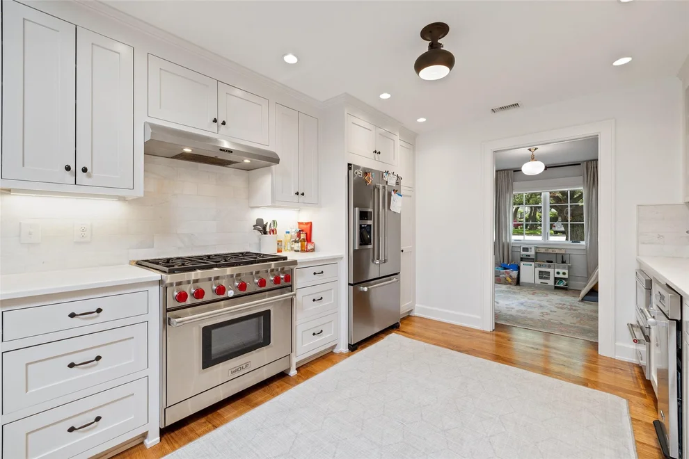 Unit for sale at 8712 Mountain Ridge DR, Austin, TX 78759