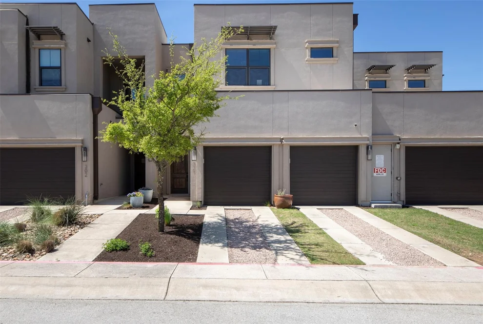 Unit for sale at 8200 Southwest PKWY, Austin, TX 78735