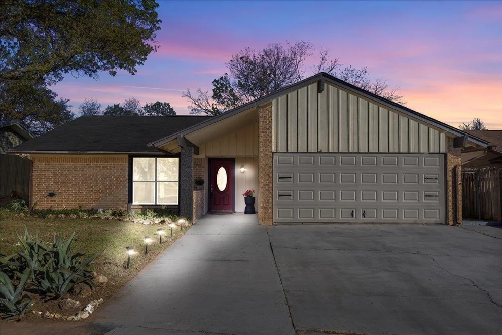 Unit for sale at 7004 Twisted Oaks DR, Austin, TX 78745